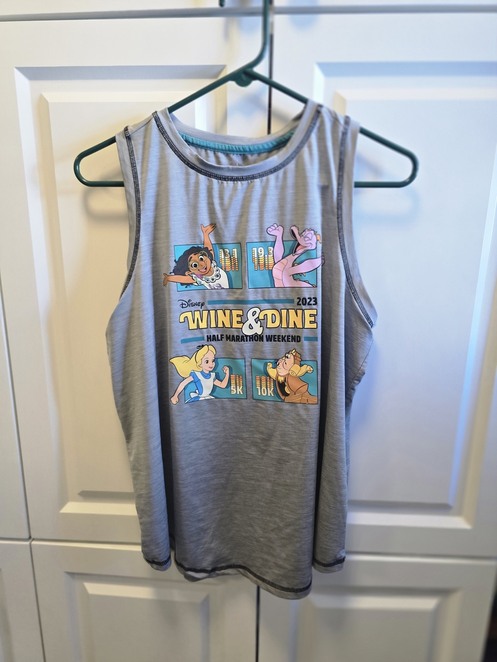 Disney Wine & Dine Half Marathon Weekend 2023 Athletic Tank Top Large